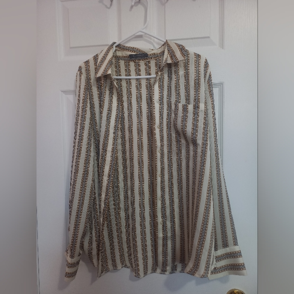 2/$20 Suzy Shier Sleek Golden Chain Top